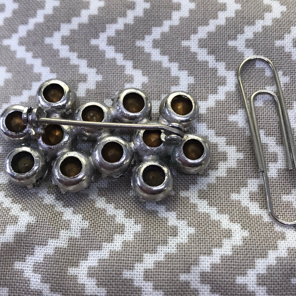 Serious Sparkling Pin - Picture 2 of 2